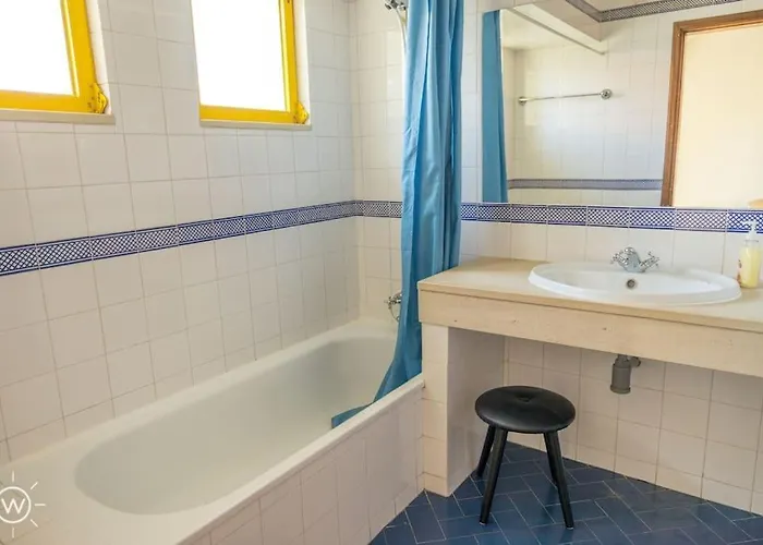 Sunshine Salgados Guia Algarve 알부페이라